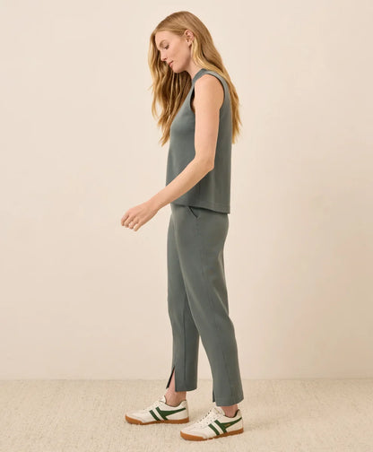 clearance airplane tapered leg pant