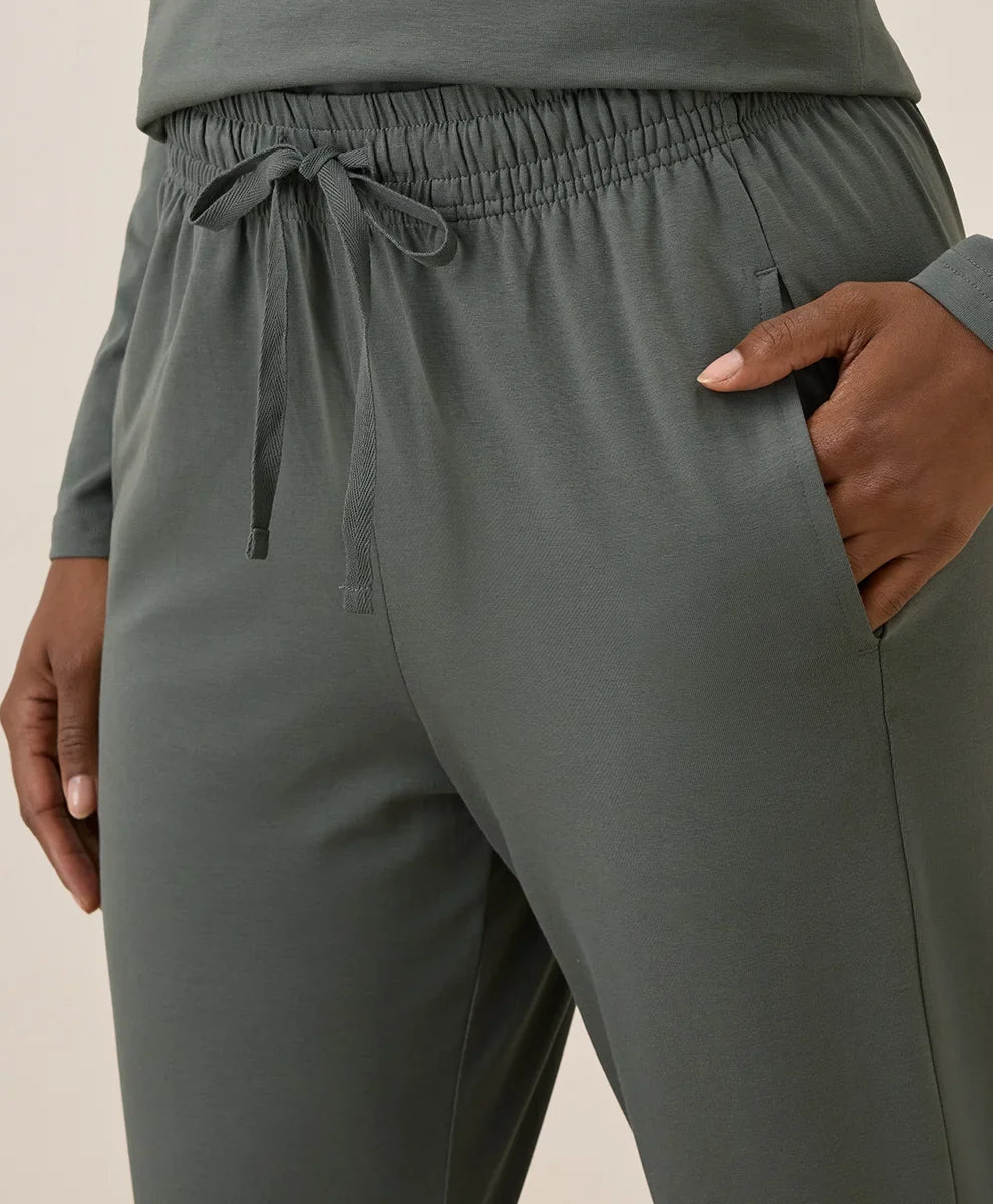 clearance luxe essential jogger