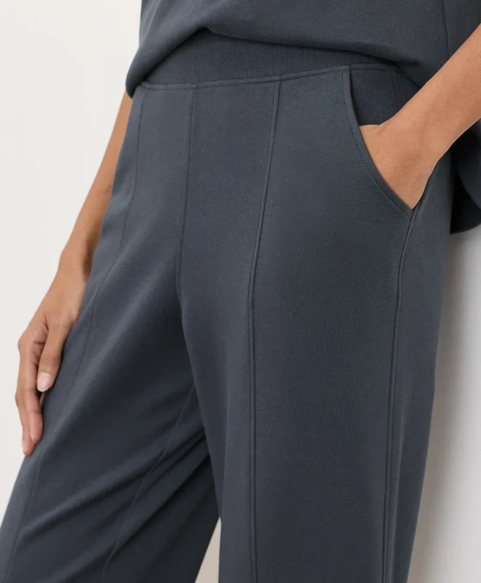 clearance airplane tapered leg pant