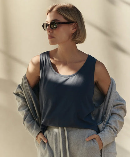 clearance luxe essential scoop neck tank